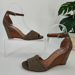 Halogen Women's Louise Studded Brown Suede Sandal Size 6.5M